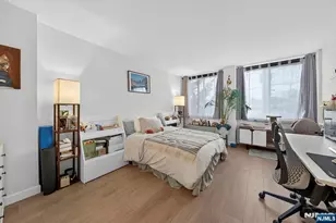 300 Winston L22, Cliffside Park, NJ 07010 - Photo 19
