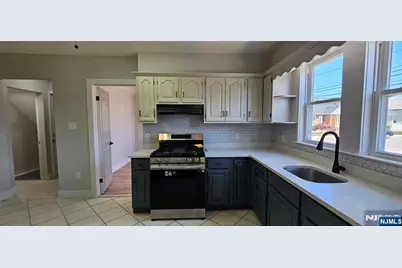 780 6th Street 1 #1, Secaucus, NJ 07094 - Photo 9