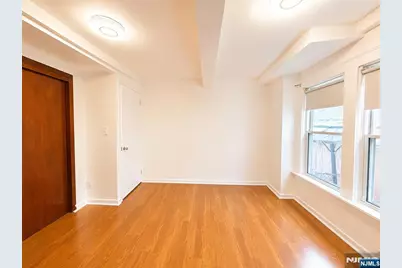 544 Linden Avenue 1 #1, Teaneck Township, NJ 07666 - Photo 9