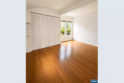 544 Linden Avenue 1 #1, Teaneck Township, NJ 07666 - Photo 5