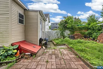 98 Forest Street, Montclair, NJ 07042 - Photo 21