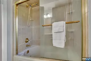 6 Meester St, Mahwah, NJ 07430 - Photo 15
