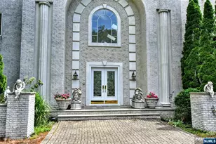 20 Burning Hollow Rd, Saddle River, NJ 07458 - Photo 3