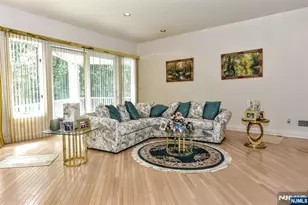 20 Burning Hollow Rd, Saddle River, NJ 07458 - Photo 7