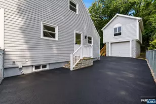 18 Farmingdale Ave, Bloomfield, NJ 07003 - Photo 11