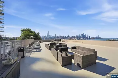 6040 Boulevard East 29N #29N, West New York, NJ 07093 - Photo 9