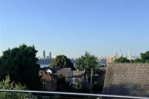 36 Myrtle Ave A, Edgewater, NJ 07020 - Photo 5