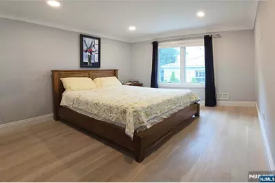 36 Myrtle Avenue A #A, Edgewater, NJ 07020 - Photo 13