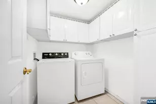 25 Driscoll Ct, North Brunswick Township, NJ 08902 - Photo 7