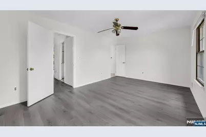 25 Driscoll Court, North Brunswick Township, NJ 08902 - Photo 17