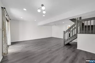 25 Driscoll Ct, North Brunswick Township, NJ 08902 - Photo 9