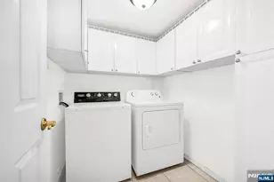 25 Driscoll Ct, North Brunswick Township, NJ 08902 - Photo 11