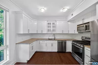 200 Laird Avenue 204 #204, Cliffside Park, NJ 07010 - Photo 13