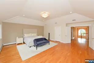 1056 Edgewood Ln, Fort Lee, NJ 07024 - Photo 19