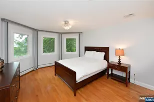 1056 Edgewood Ln, Fort Lee, NJ 07024 - Photo 27