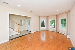1056 Edgewood Ln, Fort Lee, NJ 07024 - Photo 5