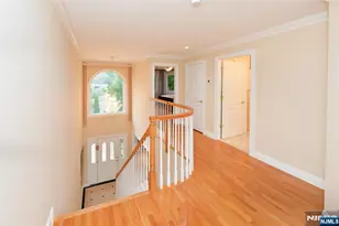 1056 Edgewood Ln, Fort Lee, NJ 07024 - Photo 17