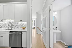 419 Hartford Dr 4020, Nutley, NJ 07110 - Photo 9