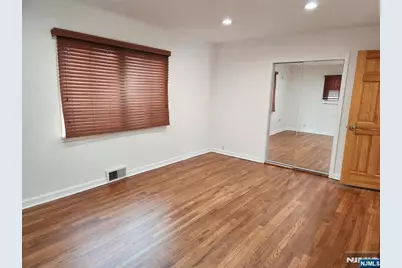 561 Green Valley Road, Paramus, NJ 07652 - Photo 15