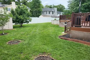561 Green Valley Rd, Paramus, NJ 07652 - Photo 3