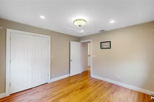 41 Circle Dr, Paramus, NJ 07652 - Photo 17