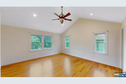 41 Circle Drive, Paramus, NJ 07652 - Photo 13