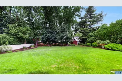41 Circle Drive, Paramus, NJ 07652 - Photo 21