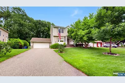 41 Circle Drive, Paramus, NJ 07652 - Photo 31