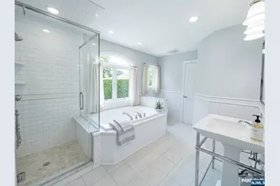 41 Circle Drive, Paramus, NJ 07652 - Photo 13