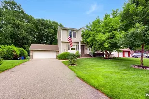 41 Circle Dr, Paramus, NJ 07652 - Photo 1