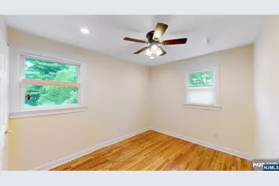 41 Circle Drive, Paramus, NJ 07652 - Photo 11