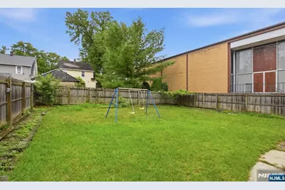 208 Baldwin Avenue, New Milford, NJ 07646 - Photo 25