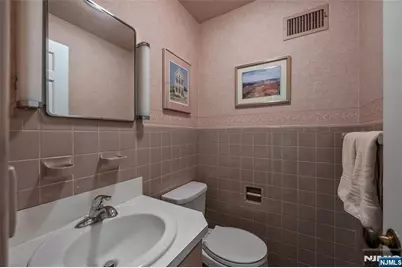 570 Bennington Terrace, Ridgewood, NJ 07450 - Photo 21