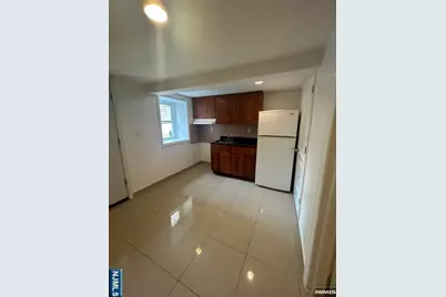 233 68th Street, Guttenberg, NJ 07093 - Photo 27
