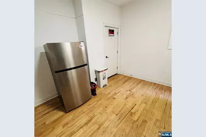 43 Bragaw Avenue Floor 1 #Floor 1, Newark, NJ 07112 - Photo 11