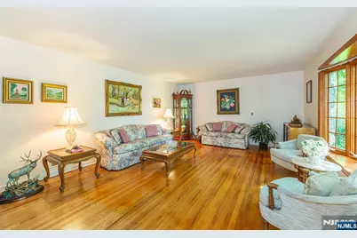 715 Terrace Heights, Wyckoff Township, NJ 07481 - Photo 5