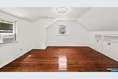53 Oneida Avenue, Dumont, NJ 07628 - Photo 9