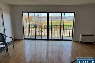 1150 River Road 3C, Edgewater, NJ 07020 - Photo 3
