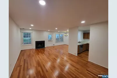 29 Timber Drive 68 #68, Clifton, NJ 07014 - Photo 5