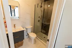20 Westervelt Pl 2, Jersey City, NJ 07304 - Photo 19