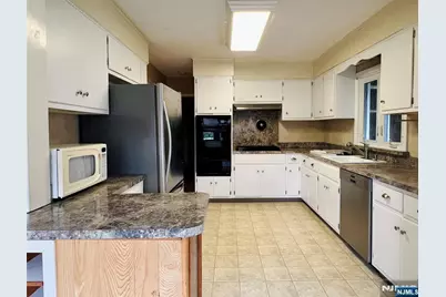 161 McKinley Place, Ridgewood, NJ 07450 - Photo 7