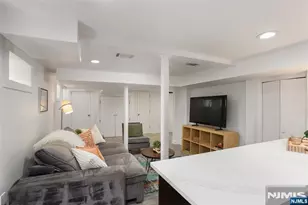 8 Franklin Pl, Montclair, NJ 07042 - Photo 31