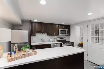 8 Franklin Place, Montclair, NJ 07042 - Photo 31