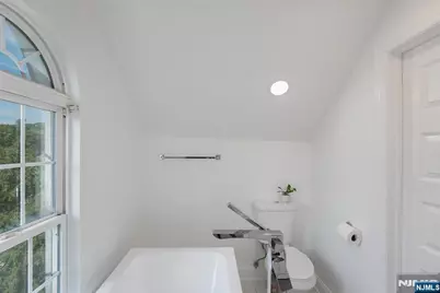 8 Franklin Place, Montclair, NJ 07042 - Photo 27