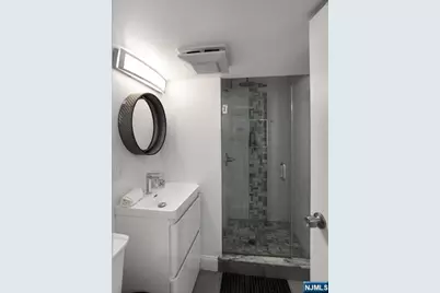 8 Franklin Place, Montclair, NJ 07042 - Photo 29