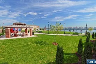 476 Buffalo Court, West New York, NJ 07093 - Photo 31