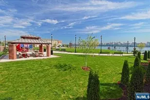 476 Buffalo Ct, West New York, NJ 07093 - Photo 31