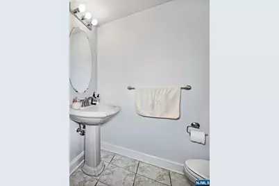 476 Buffalo Court, West New York, NJ 07093 - Photo 5