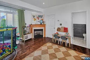 476 Buffalo Ct, West New York, NJ 07093 - Photo 21
