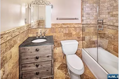 476 Buffalo Court, West New York, NJ 07093 - Photo 15